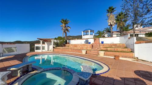 Jamul House | Private Home on 10 Acres - Heated Salt Pool & Jacuzzi, Mountain & City Views, Horseshoes, Basketball, BBQ, Golf Putting, Foosball, Croquet, Bose Stereo, White Cotton Bedding - Hilltop Hacienda, Pool Heat Optional