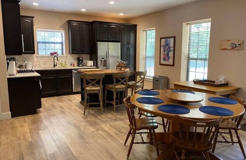 Bullard House | Private home on quiet street near Lake Palestine with room for a family.