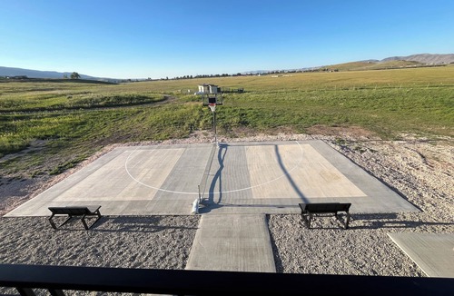 Sweetwater House | Private Hot Tub and P-ball/B-Ball Court! Ideal Beach Access, and Golf nearby!
