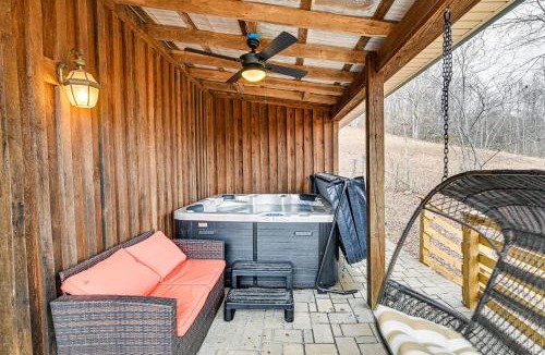 Bee Spring House | Private Hot Tub, Arcade Game: Bee Spring Cabin