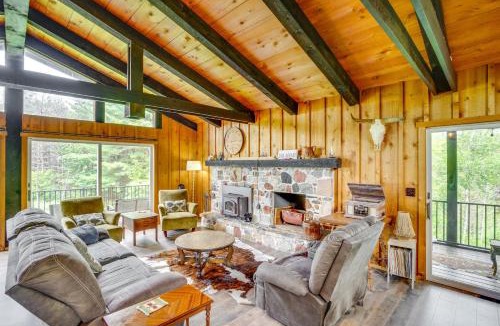 Shawano House | Private Hot Tub: Riverfront Escape in Shawano