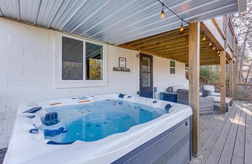 Talladega House | Private Hot Tub: Stunning Logan Martin Lake Home