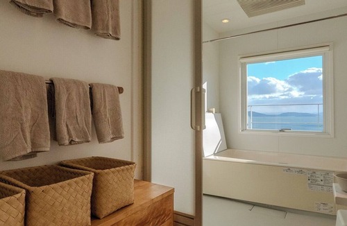 Ushimado House | Private house overlooking the Aegean Sea in Japan /Setouchi Okayama