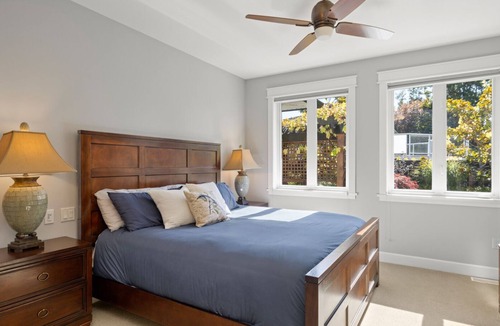 Sidney House | Private House Rental! Classic, Elegant, Comforting