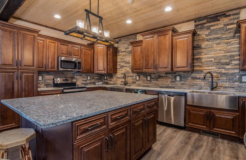 Table Rock Cabin | Private Indoor Pool & Basketball Court Retreat with Arcade Games, Sleeps 50, Free Tickets & Views