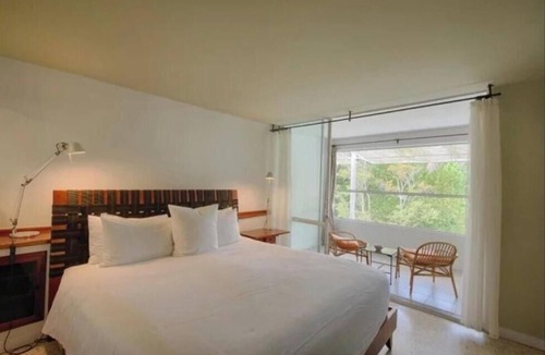 Upper Matecumbe Key Hotel | Private Island Suite w/Terrace & Balcony @Islamorada - Coconut Palm Suite