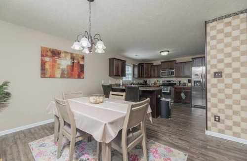 Westgate House | Private Jacksonville Getaway Near Topsail Beach!