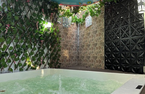Los Prados Apartment | Private jacuzzi in the center of Santo Domingo