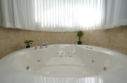 Rosh Pinna House | Private jacuzzi suite rosh pina