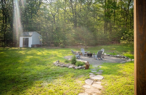 Kerhonkson Cottage | Private Kerhonkson cottage on 3 acres with hot tub, pure coziness.