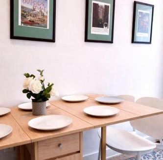Downtown Apartment | Private Kitchen, Walk to everything, PPAC & Convention Center