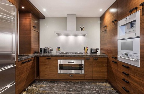 Knightsbridge House | Private Knightsbridge Mews House | Harrods 1min, Parking & Top 5% Rated