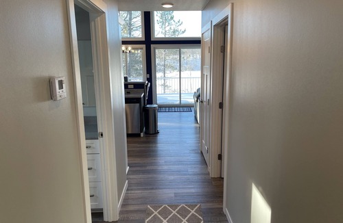 Hayward House | Private Lake/quiet sports getaway, magnificent scenery and abundant wildlife