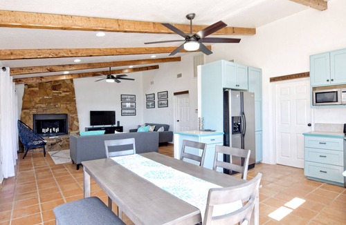 Rocky Ridge House | Private Lakefront Cabin Located on Lake Travis