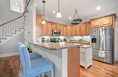 Eatonton House | PRIVATE LAKEFRONT HOME WITH HOT TUB & AMAZING VIEW OF LAKE OCONEE