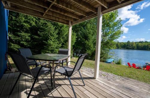 Charlevoix House | Private Lakefront House On Peaceful Private Lake