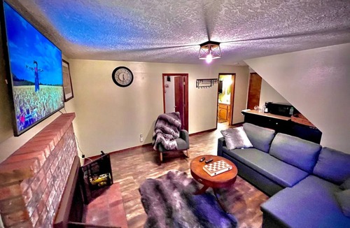 Gresham Bed & Breakfast | Private level of the house with SPA near PDX and famous waterfalls and mountain!