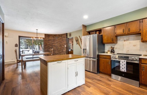 Ephraim House | Private location, close to town, to play, hunt, or unwind—seclusion without sacrificing convenience