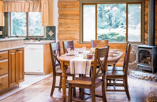Clinton Cabin | Private Log Cabin on Whidbey Island