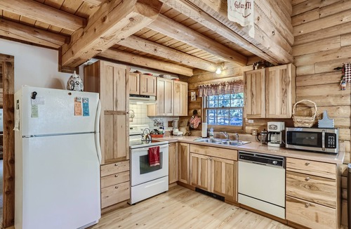 Black Hawk Cabin | Private Log Cabin with wood stove in Black Hawk