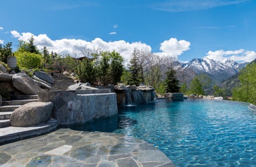 Leavenworth House | Private Luxury Pool and the Best Views in Leavenworth! - Red Roof Lodge