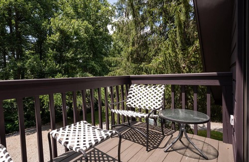 Weaverville Cabin | Private luxury stream cabin close to Blue Ridge Parkway