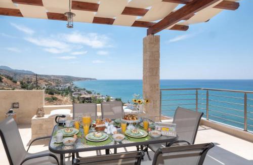 Kastri Villa | Private Luxury Villa with Whirlpool - Walk to Beach