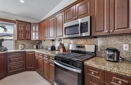 Richmond West House | Private Miami Oasis With Private Pool