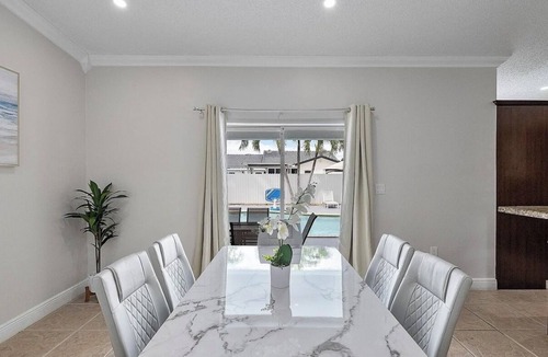 Richmond West House | Private Miami Oasis With Private Pool