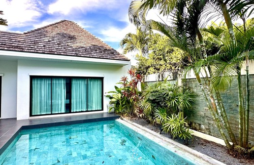 Bang Tao Villa | Private modern 3-bed pool villa near Layan Beach