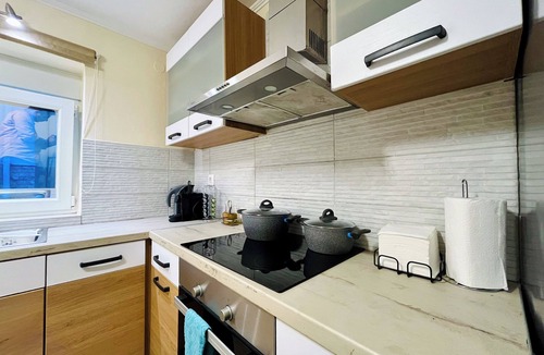 Mytilene House | Private Modern Cozy House at the Center