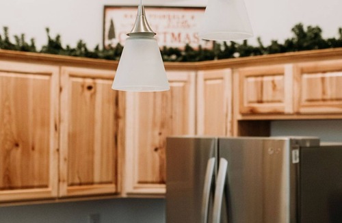 Wasilla Ski Chalet | Private, modern escape right in town. Glacier Chalet Guest House.