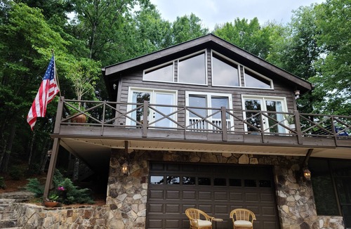 Lakemont House | Private Mountain Treehouse w/Open floor plan & Lake Rabun Views