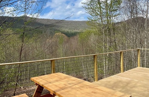 Edray Cabin | Private Mountain View Alpine A-Frame 8 miles to Snowshoe