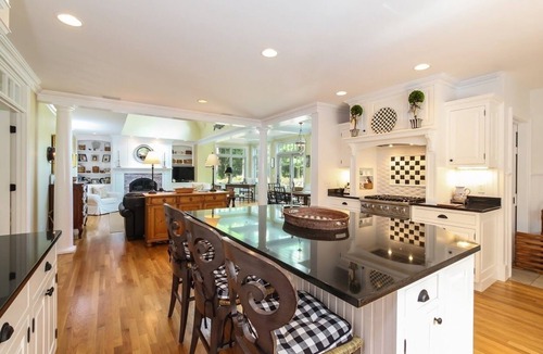 Osterville House | Private Nantucket style home with heated pool and beach pass