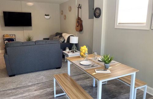 Hermitage Apartment | Private Nashville Guest Suite - King Bed - Massage Chair - Private Entry
