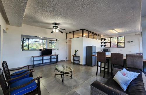 Durban North Apartment | Private Oasis 4 sleeper Durban North