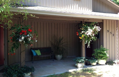 Quadra Island Apartment | Private Ocean View Suite