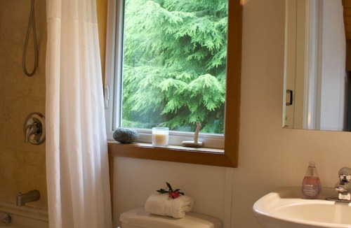 Ucluelet House | Private Oceanview Retreat between Ucluelet and Tofino