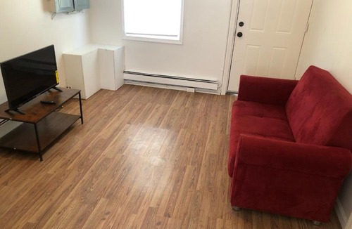Perth Amboy Apartment | Private one-bedroom and one-bathroom apartment with private street entrance in convenient area