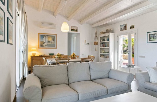 Castelvetrano Villa | Private panoramic villa with pool and air conditioning
