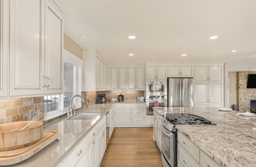 Atascadero House | Private Paso Robles Wine Estate w/Pool, Fire Pit & Vineyard Views