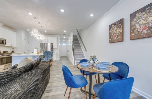 Smithfield House | Private Patio! Sleek & Stylish Smithfield Townhome