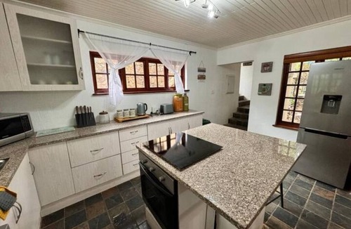 Centurion Cottage | Private & peaceful country cottage bordering the Rhenosterspruit Nature Reserve.