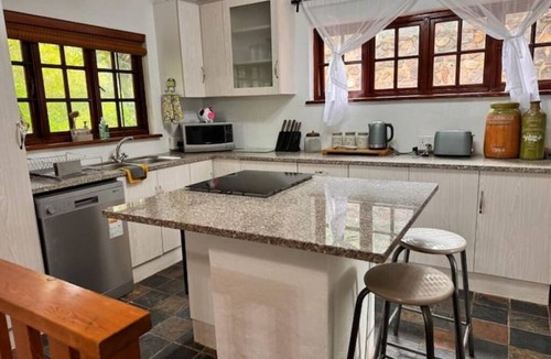 Centurion Cottage | Private & peaceful country cottage bordering the Rhenosterspruit Nature Reserve.
