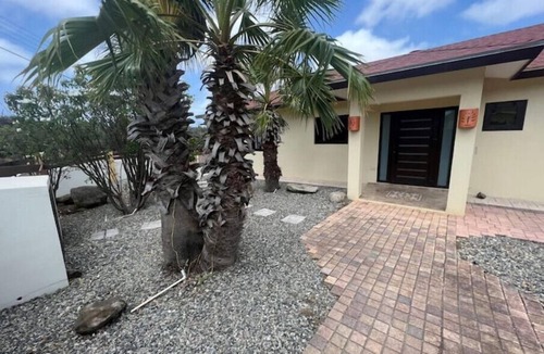 Piedra Plat House | Private Peaceful Paradise on One Happy Island