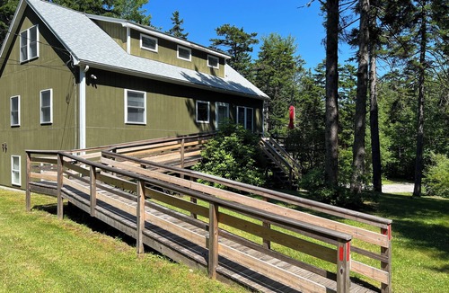 Tenants Harbor House | Private, peaceful cottage in a wooded setting in walking distance to the village