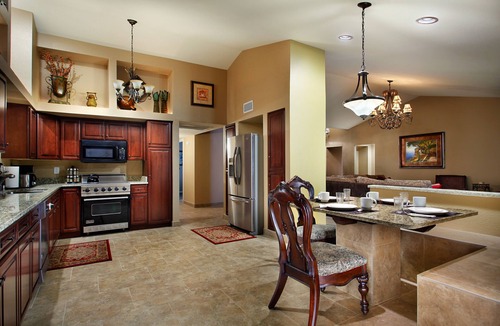 Buenavante House | Private Playground: Golf Pool Table and Hot Tub!