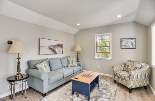 White Island Shores House | Private Pond w/Beach! Family Cottage in Wareham