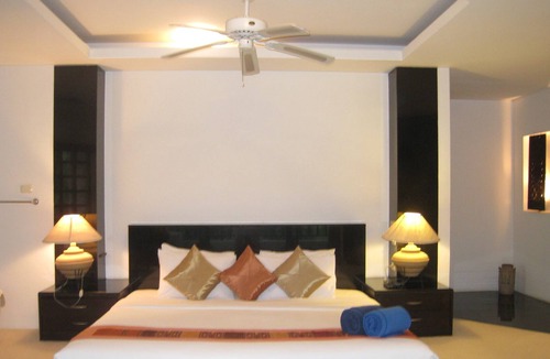 Cherngtalay Villa | Private pool 4bed villa in Surin (SSE 8)